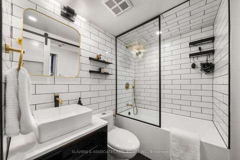 Photo 19 at 805 - 1029 King Street W, Niagara, Toronto