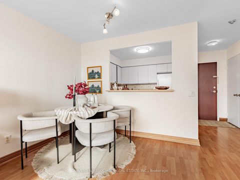 Photo 6 at PH103 - 91 Townsgate Drive, Yorkhill, Vaughan