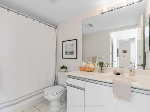 Photo 13 at PH103 - 91 Townsgate Drive, Yorkhill, Vaughan