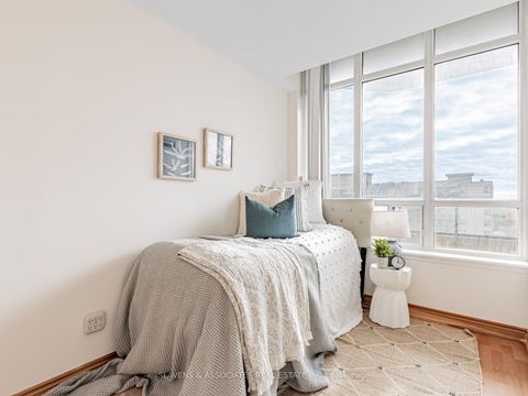 Photo 15 at PH103 - 91 Townsgate Drive, Yorkhill, Vaughan