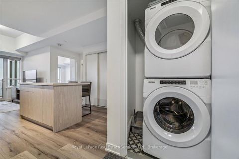 Photo 13 at 511 - 395 Dundas Street W, GO Glenorchy, Oakville