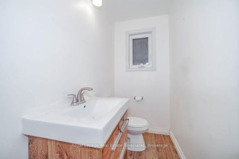 Photo 10 at 3364 Burnhamthorpe Road W, OA Rural Oakville, Oakville