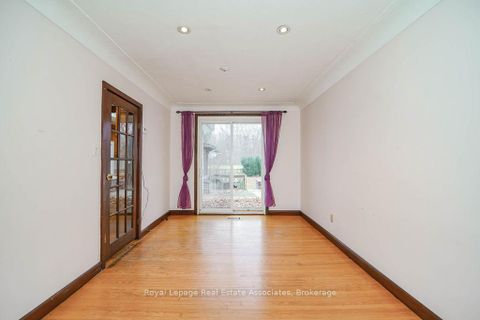 Photo 25 at 3364 Burnhamthorpe Road W, OA Rural Oakville, Oakville