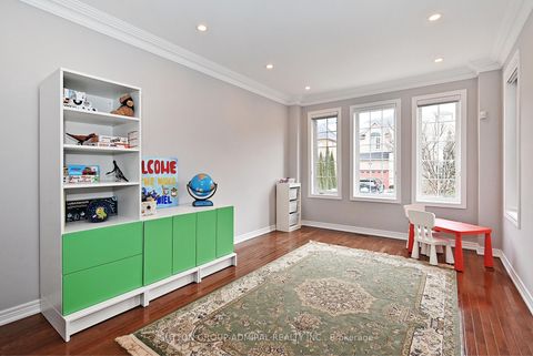 Photo 2 at 32 Seabreeze Avenue, Patterson, Vaughan