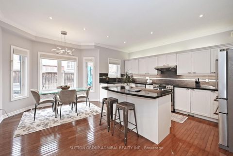 Photo 5 at 32 Seabreeze Avenue, Patterson, Vaughan