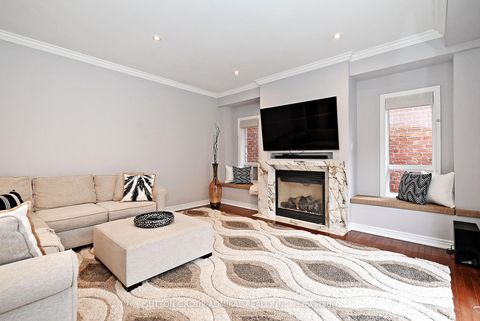 Photo 11 at 32 Seabreeze Avenue, Patterson, Vaughan