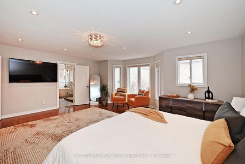 Photo 15 at 32 Seabreeze Avenue, Patterson, Vaughan
