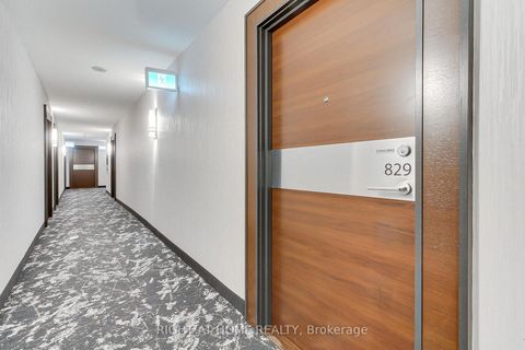 Photo 3 at 829 - 10 Capreol Court, Waterfront Communities C1, Toronto