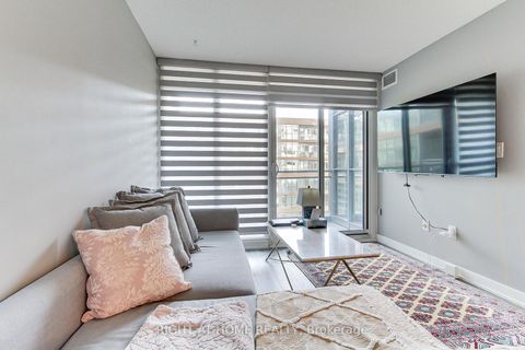 Photo 12 at 829 - 10 Capreol Court, Waterfront Communities C1, Toronto