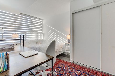 Photo 16 at 829 - 10 Capreol Court, Waterfront Communities C1, Toronto