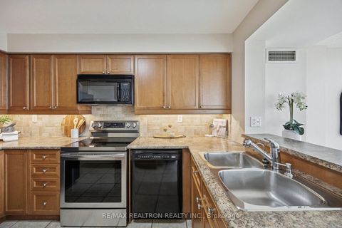 Photo 20 at 801 - 7300 Yonge Street, Yorkhill, Vaughan