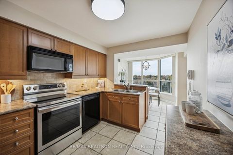 Photo 21 at 801 - 7300 Yonge Street, Yorkhill, Vaughan