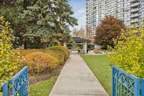 Photo 42 at 801 - 7300 Yonge Street, Yorkhill, Vaughan