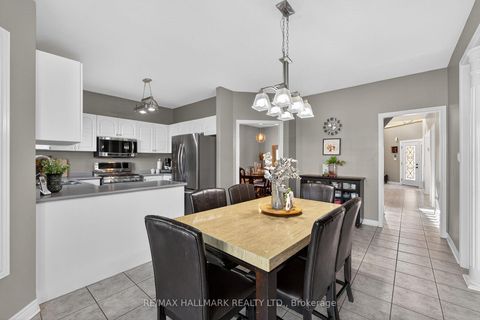 Photo 12 at 50 Coalbrook Court, East Woodbridge, Vaughan