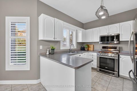 Photo 13 at 50 Coalbrook Court, East Woodbridge, Vaughan