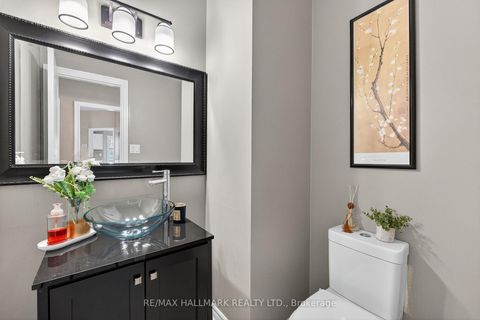 Photo 25 at 50 Coalbrook Court, East Woodbridge, Vaughan