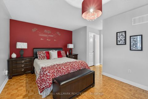 Photo 33 at 50 Coalbrook Court, East Woodbridge, Vaughan