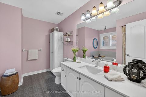 Photo 35 at 50 Coalbrook Court, East Woodbridge, Vaughan