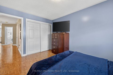 Photo 38 at 50 Coalbrook Court, East Woodbridge, Vaughan