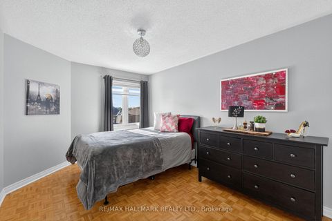 Photo 39 at 50 Coalbrook Court, East Woodbridge, Vaughan