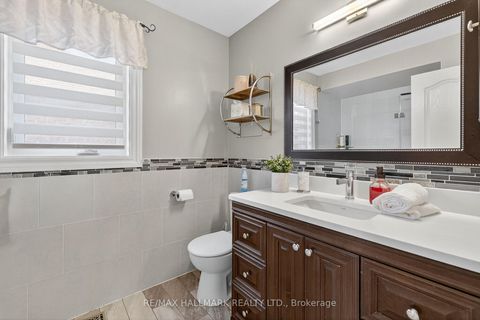 Photo 43 at 50 Coalbrook Court, East Woodbridge, Vaughan