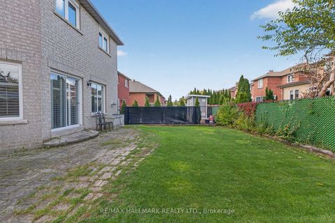 Photo 49 at 50 Coalbrook Court, East Woodbridge, Vaughan