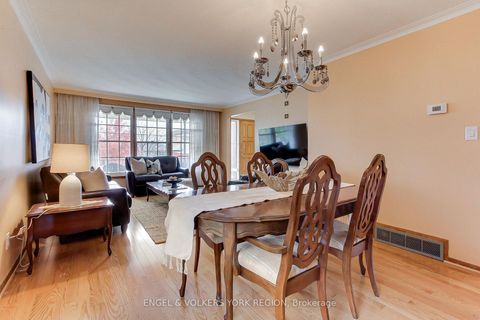 Photo 14 at 234 Maple Leaf Drive, Rustic, Toronto
