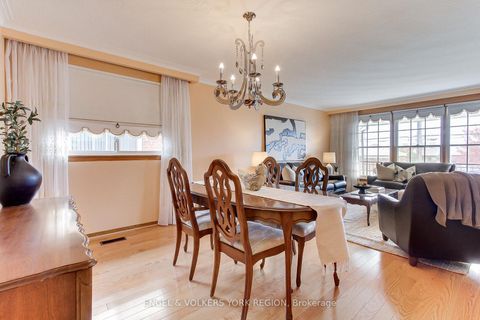 Photo 15 at 234 Maple Leaf Drive, Rustic, Toronto
