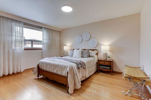 Photo 25 at 234 Maple Leaf Drive, Rustic, Toronto