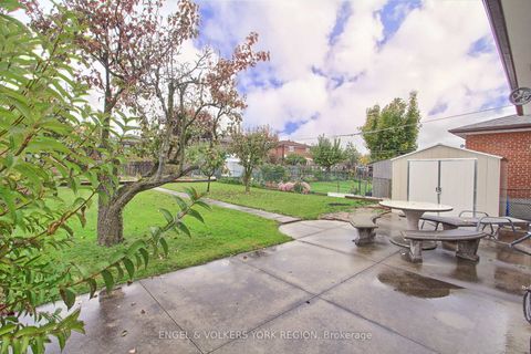 Photo 45 at 234 Maple Leaf Drive, Rustic, Toronto