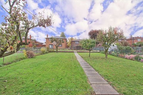 Photo 46 at 234 Maple Leaf Drive, Rustic, Toronto