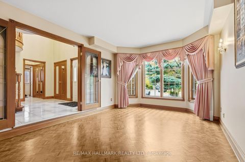 Photo 6 at 24 Whalen Court, Westbrook, Richmond Hill