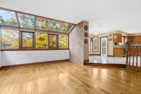 Photo 10 at 24 Whalen Court, Westbrook, Richmond Hill