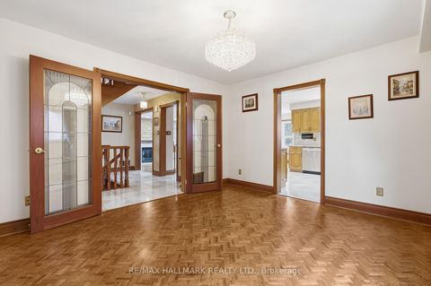 Photo 15 at 24 Whalen Court, Westbrook, Richmond Hill