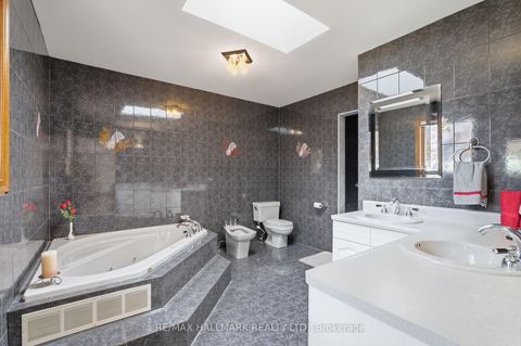 Photo 22 at 24 Whalen Court, Westbrook, Richmond Hill