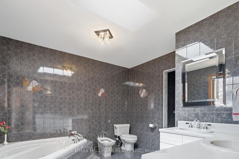 Photo 24 at 24 Whalen Court, Westbrook, Richmond Hill