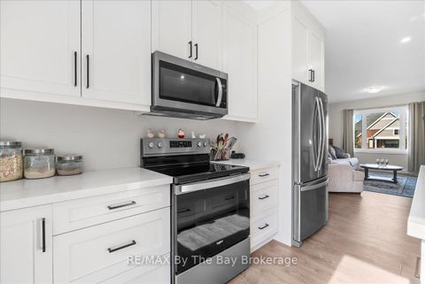 Photo 11 at 146 Mary Street, Creemore, Clearview