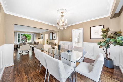 Photo 8 at 68 Montressor Drive, Windfields, Toronto