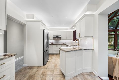 Photo 10 at 68 Montressor Drive, Windfields, Toronto