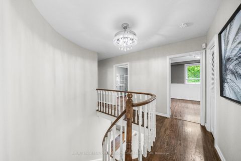 Photo 18 at 68 Montressor Drive, Windfields, Toronto