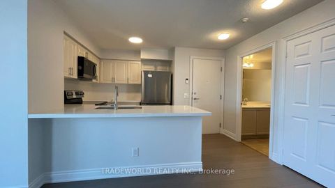 Photo 10 at 2526 - 25 Greenview Avenue, Newtonbrook West, Toronto