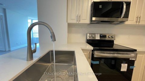 Photo 13 at 2526 - 25 Greenview Avenue, Newtonbrook West, Toronto