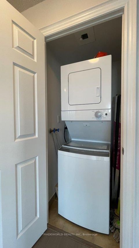 Photo 28 at 2526 - 25 Greenview Avenue, Newtonbrook West, Toronto