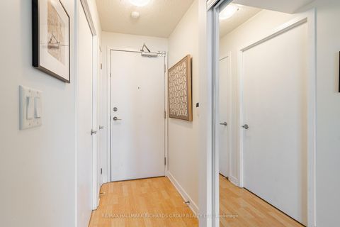 Photo 1 at 811 - 38 Lee Centre Drive, Woburn, Toronto