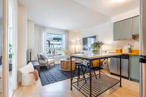 Photo 2 at 811 - 38 Lee Centre Drive, Woburn, Toronto