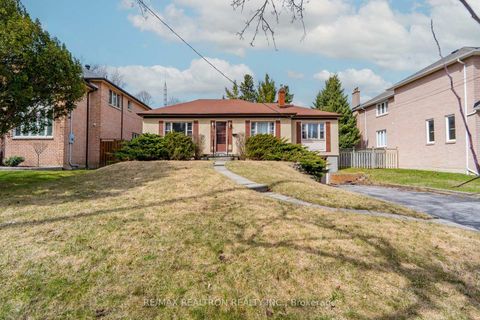 Photo 6 at 30 Lawnview Drive, Willowdale East, Toronto