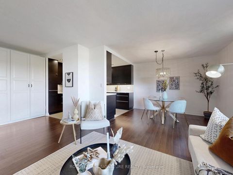 Photo 5 at PH09 - 80 Coe Hill Drive, Swansea, Toronto