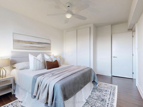 Photo 15 at PH09 - 80 Coe Hill Drive, Swansea, Toronto