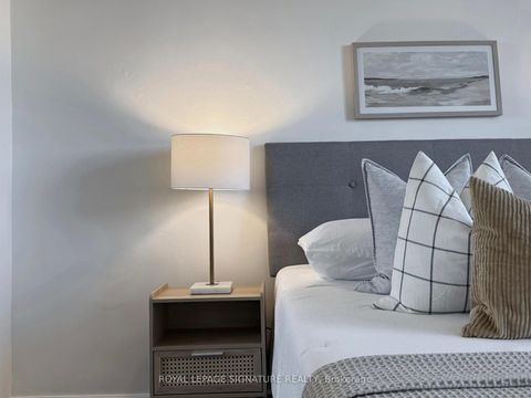 Photo 17 at PH09 - 80 Coe Hill Drive, Swansea, Toronto