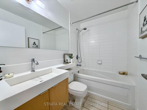 Photo 22 at 3012 - 25 Telegram Mews, Waterfront Communities C1, Toronto